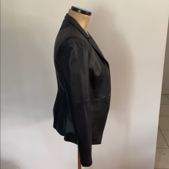 Elizabeth and James Featherweight Leather Blazer - Picture 3 of 10